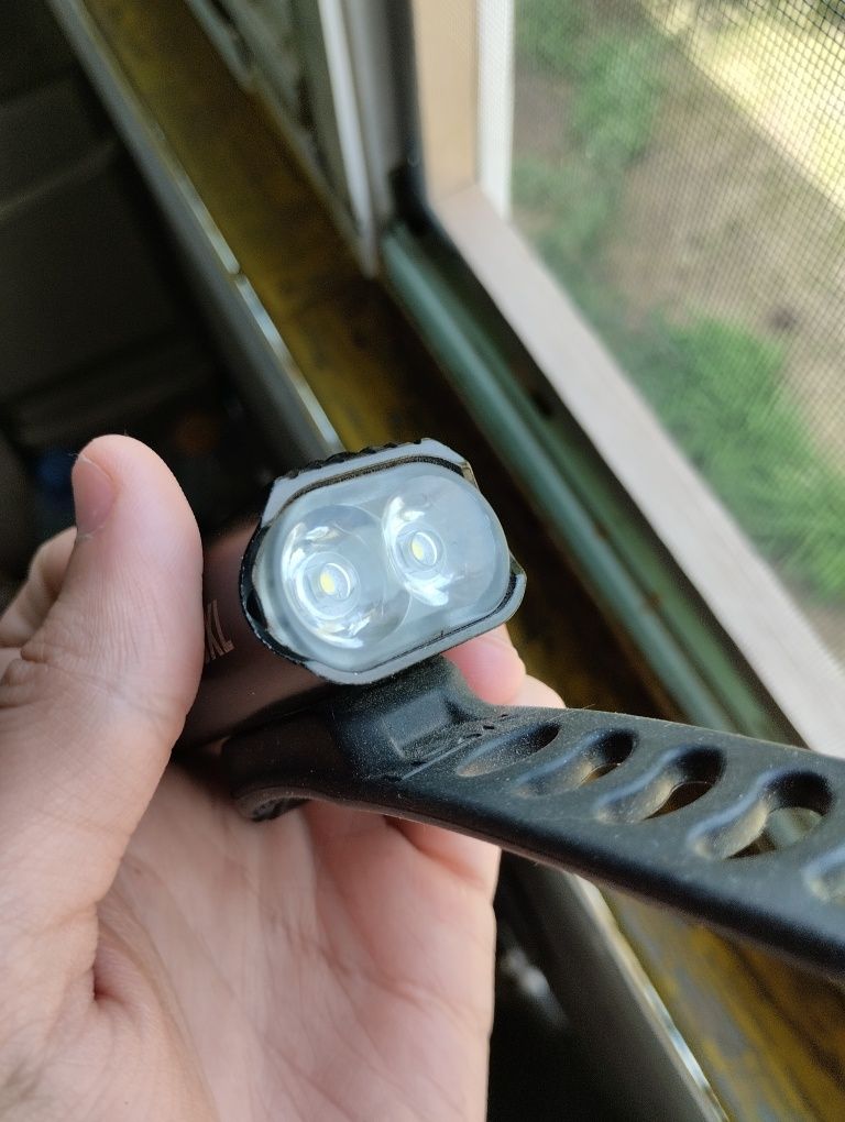 Вело Фонарик Lezyne 600xl