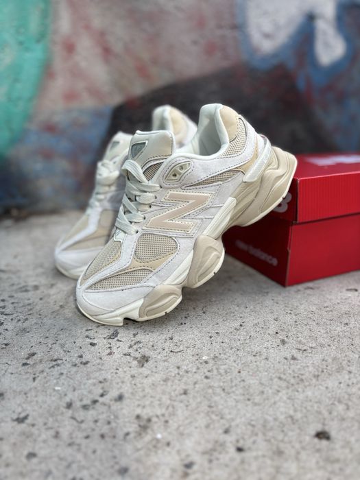 Жіночі кросівки New Balance 9060 light beige