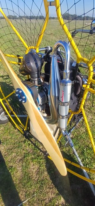 Paramotor/Paratrike: Motor Minari como novo + trike + reboque