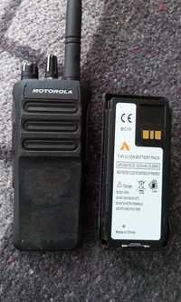 Продам радіостанцію Motorola R7a VHF