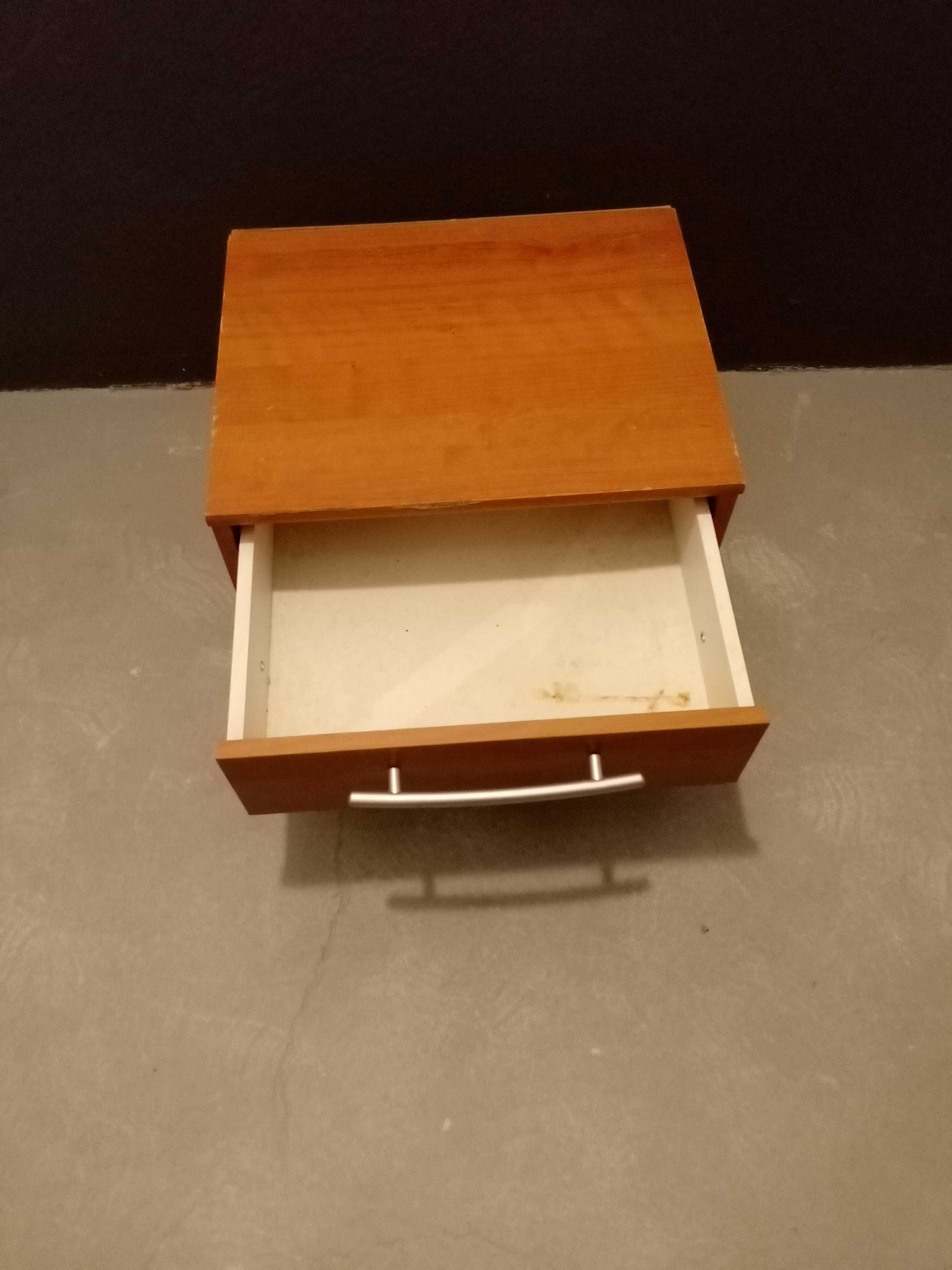 Mesa de cabeceira