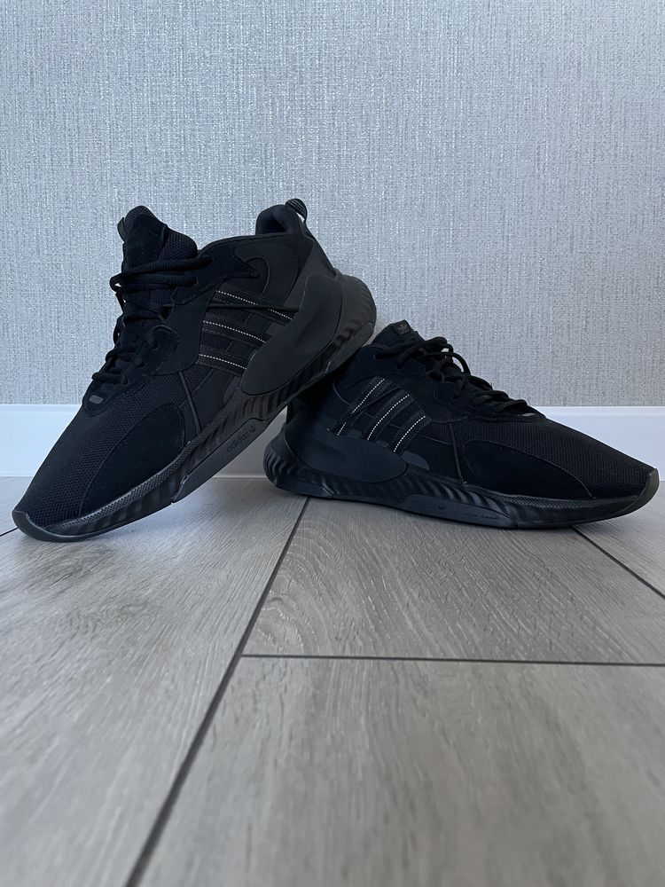 Кроссовки adidas Hi-teil