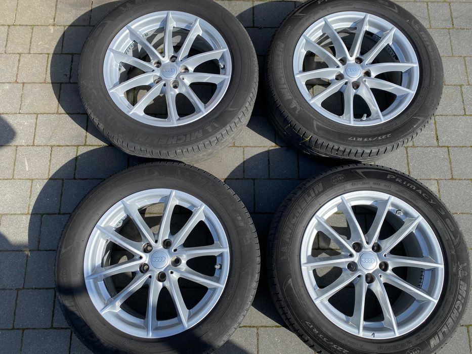4× Felgi aluminiowe Audi A4 A5 A6 Skoda VW Golf 7,5" x 17" 5x112 ET 27