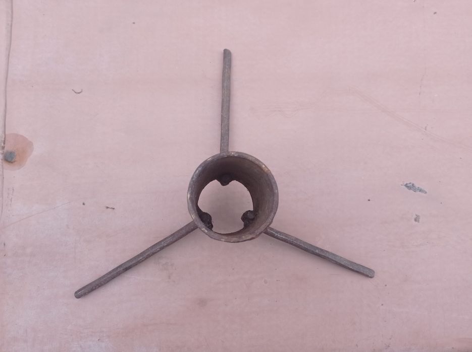 Подставка для елки