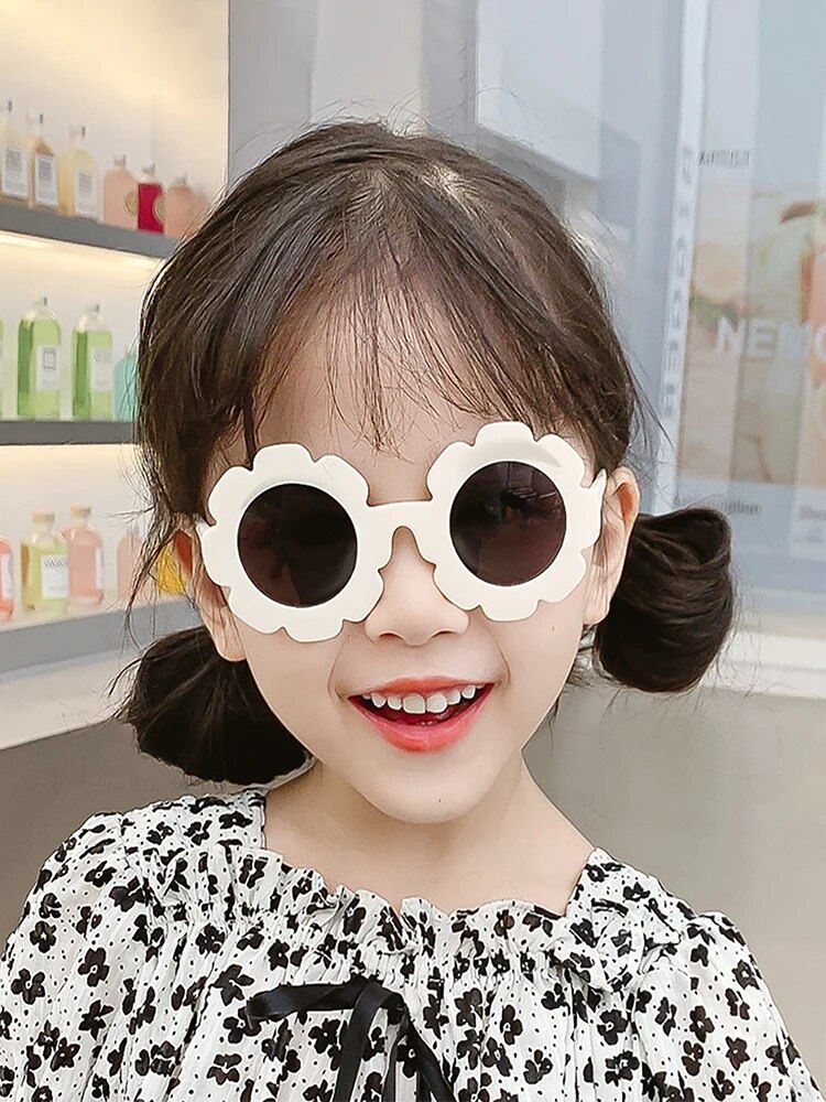 Okulary przeciwsłoneczne + 2 kokardki do włosów dla dziewczynki