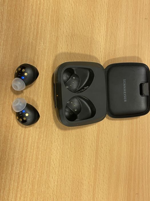 Aktywne słuchawki dokanałowe SENNHEISER MOMENTUM SPORT