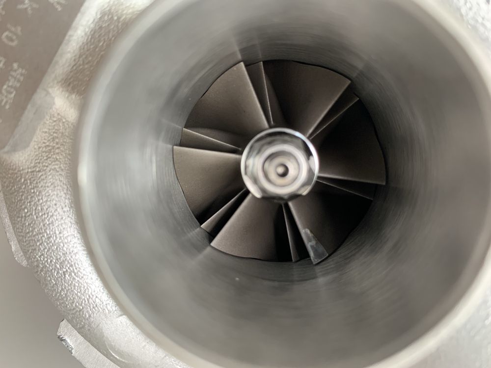 Turbosprężarka Garrett GTB1752v BMW