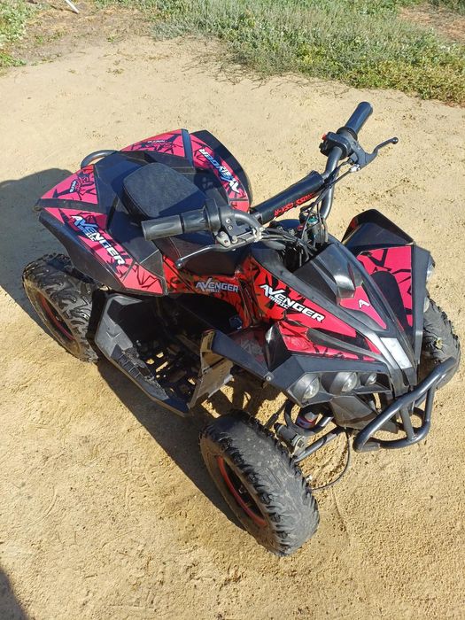 Продам дитячий електроквадрацикл 1000w