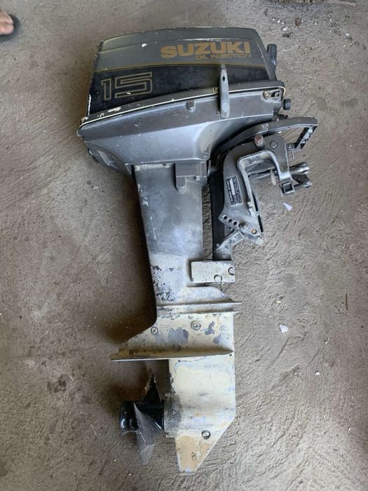 Suzuki 15 лодочний мотор 2тактний
