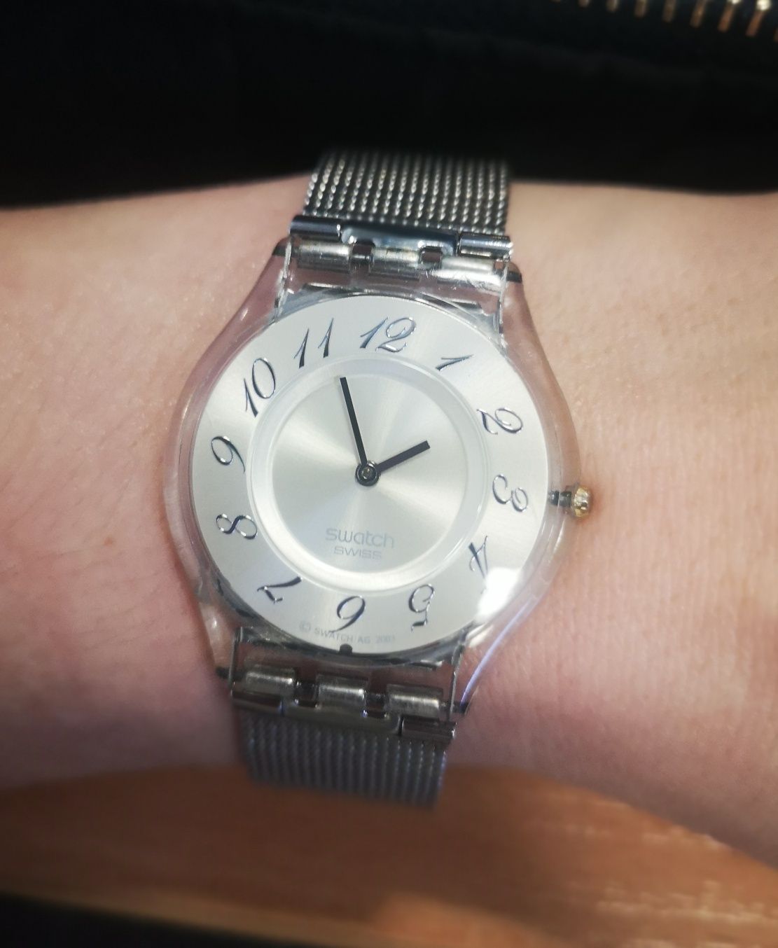 Srebrny zegarek swatch skin cienki lekki