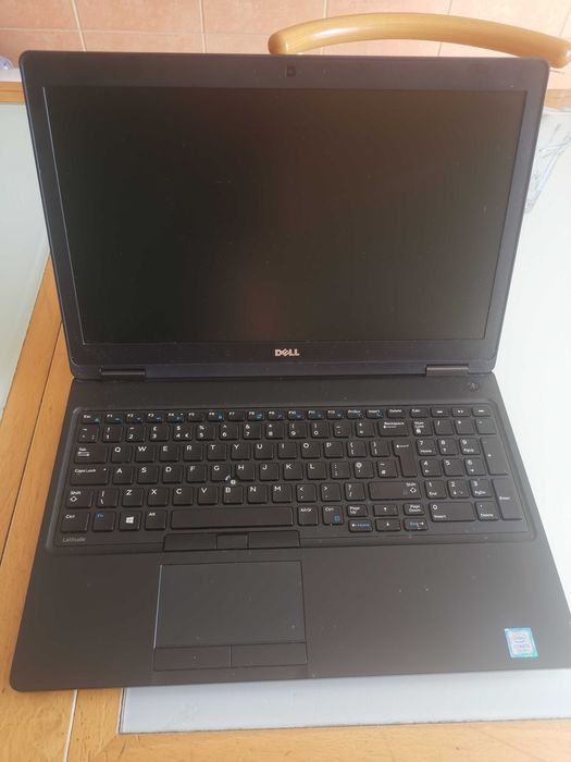 Portatil Dell Latitude 5580
