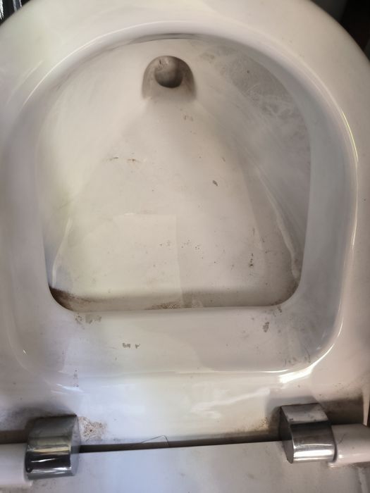 Pisuar Roca Nexo z pokrywą wolnoopad Nowy