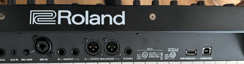 Roland Jupiter Xm