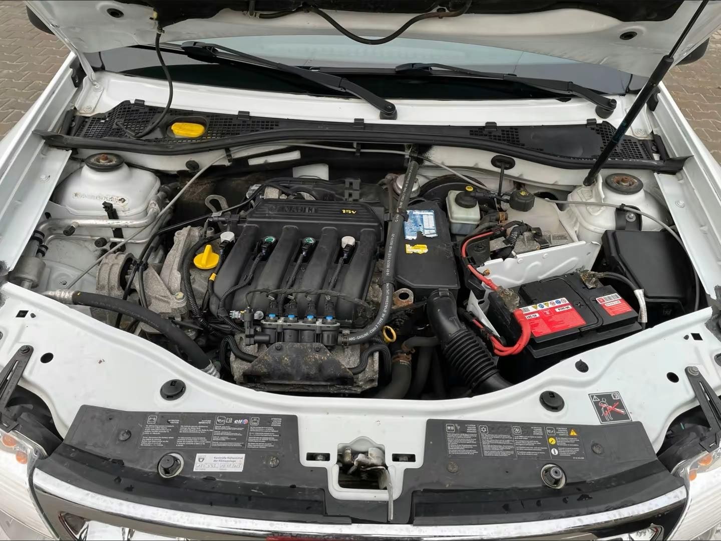Dacia DUSTER 2012 рік газ бензин