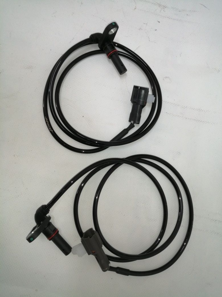 Sensor ABS mitsubishi Canter fuso