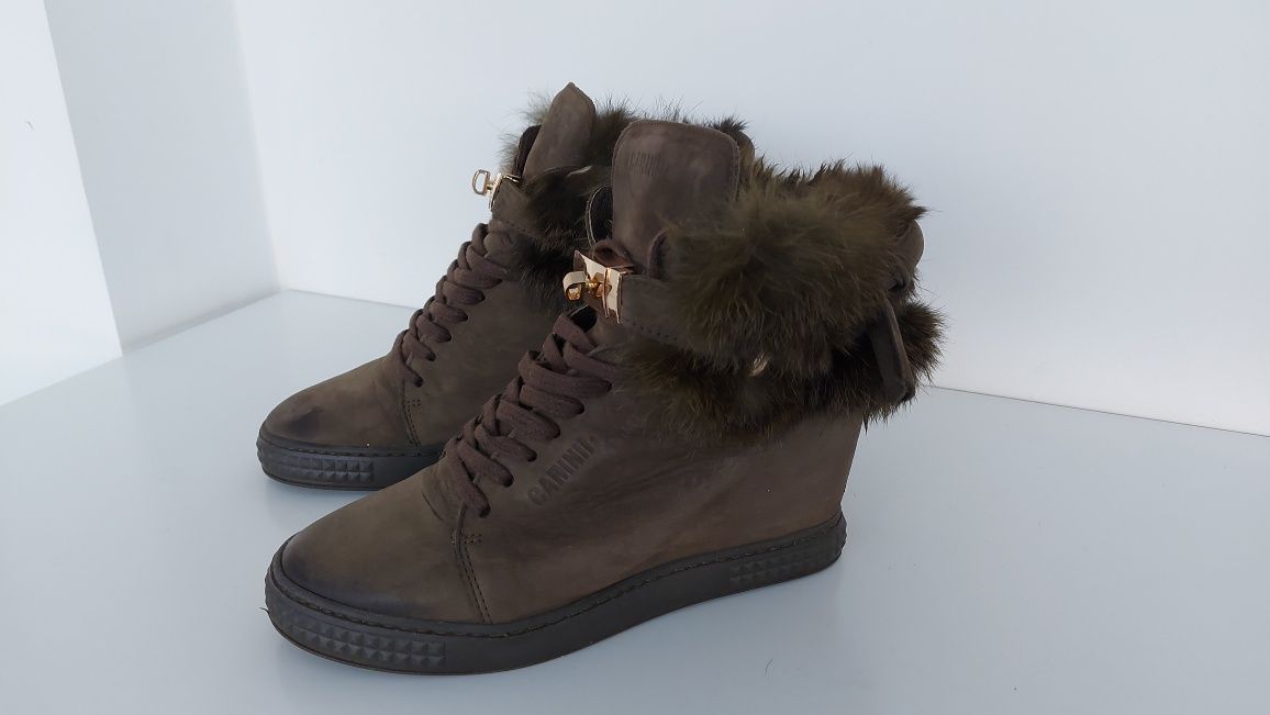 Buty sneakersy skórzane Carinii by Maja Sablewska w rozmiarze 38