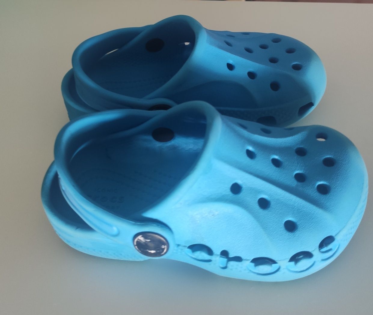 Crocs tamanho 23