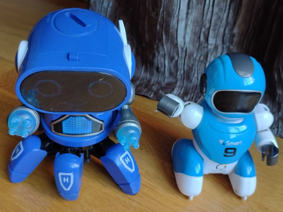 Інтерактивні іграшки ( танцюючий робот)