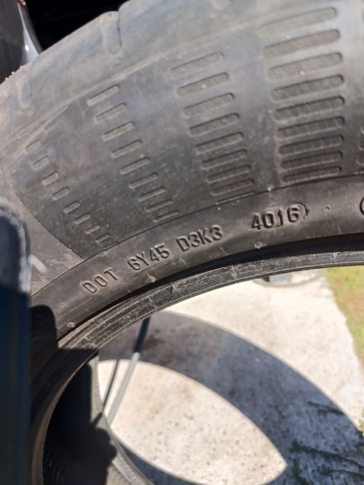 Opony Continental 235/60R18  103V