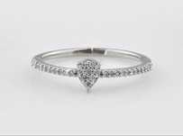 Anel de ouro branco com 32 diamantes naturais