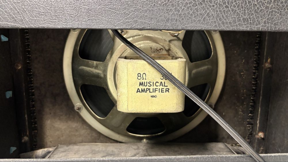 Amplificador de guitarra Teisco TS-30