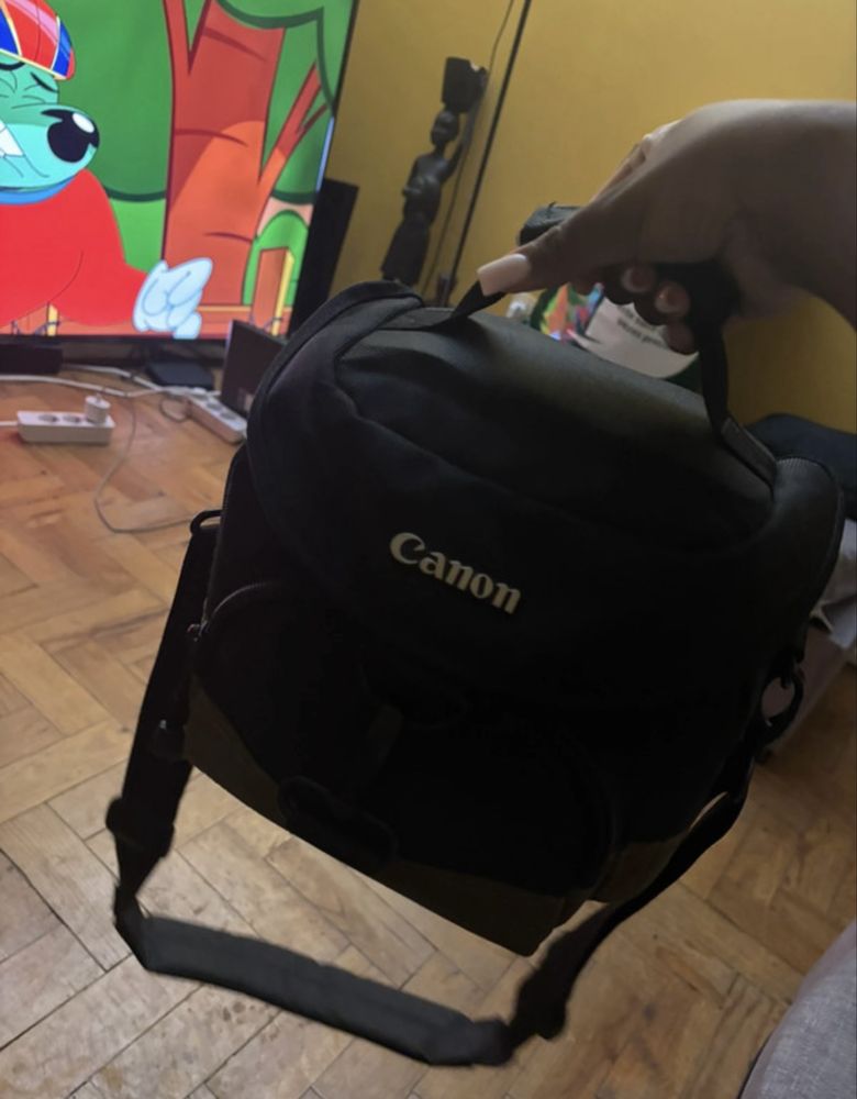 EOS 1200D com bolsa