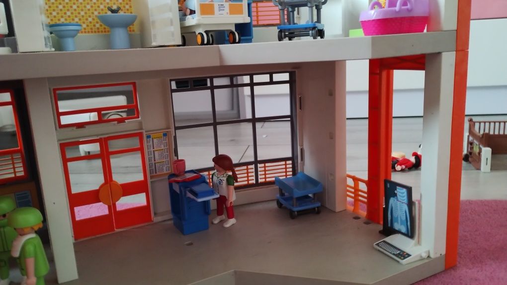 Domek szpital playmobil 2 pietra