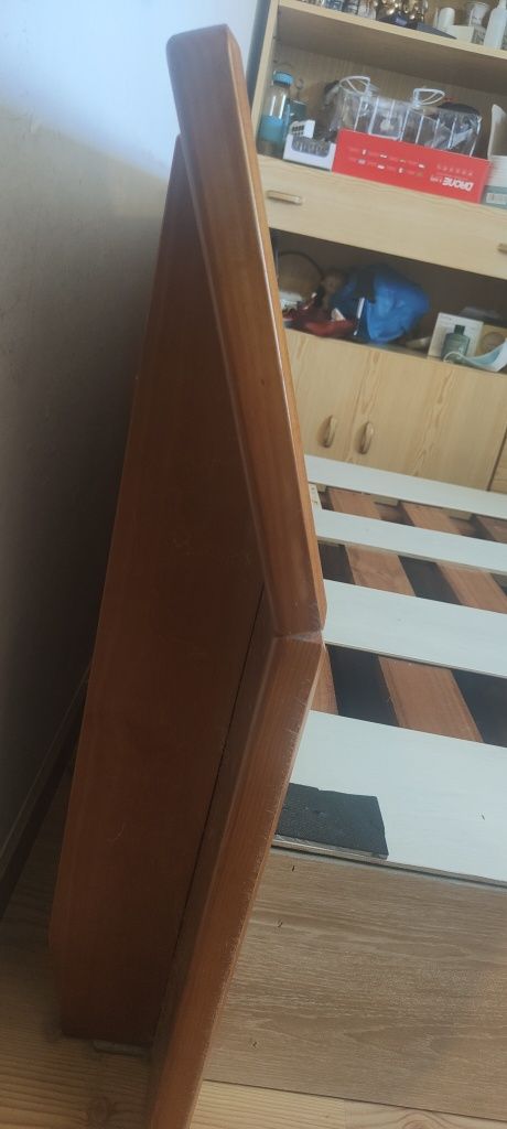Cama em Paletes (200 COMP- 150 LARG)