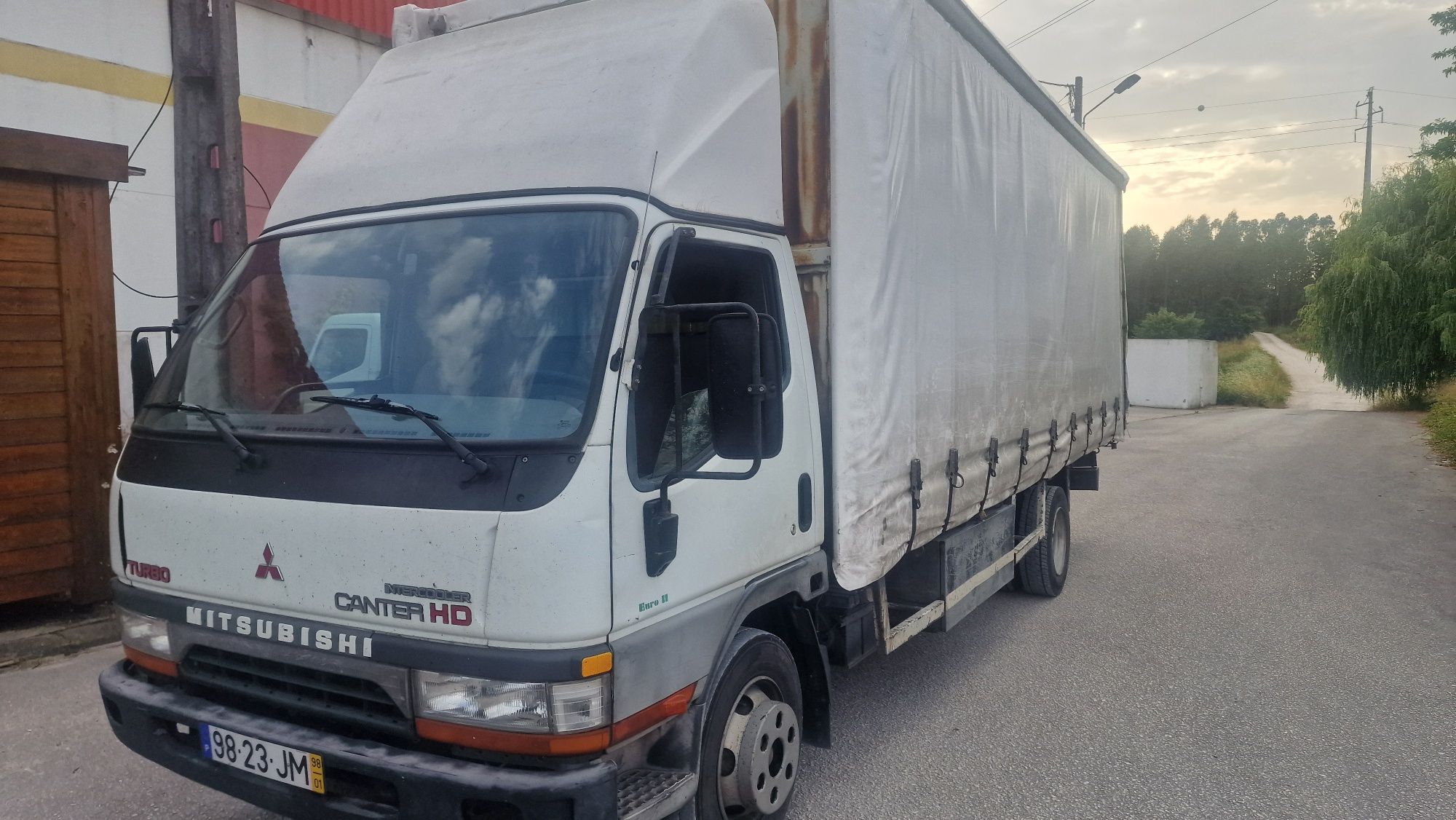Mitsubishi canter 3.900 c lonas de abrir nas laterais
