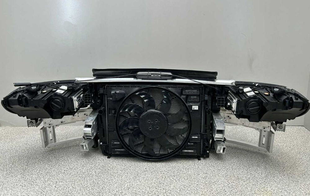 РОЗБОРКА Mercedes С W206  Комплект: Бампер Телевізор Фари