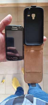 Samsung Galaxy Ace 2 z futerałem