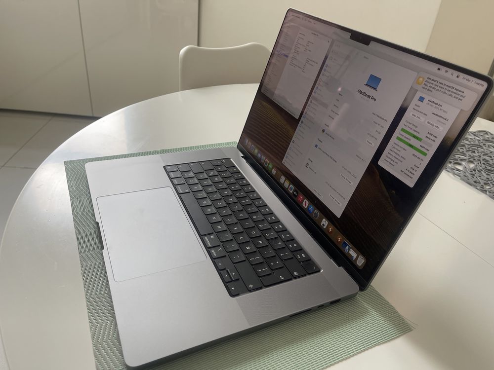 Новий максимальний Macbook Pro 16" 2021 M1 Max 64GB 1ТB 32GPU 2600$