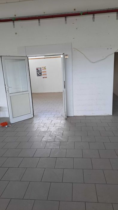 Magazyn z rampą 220 m2