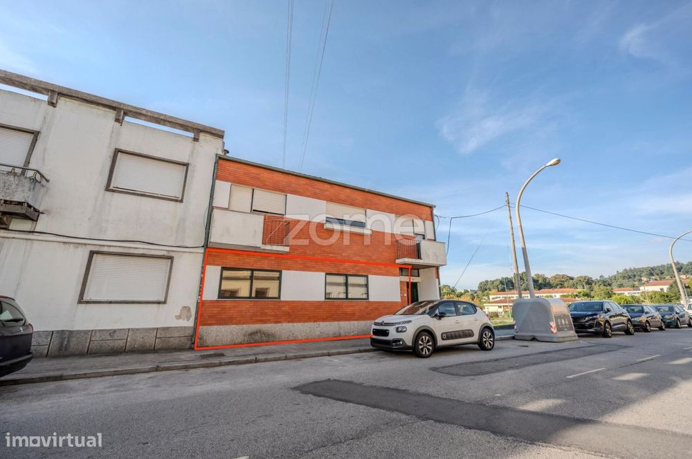 Andar Moradia T3 Duplex com Logradouro em S.Vicente, Braga