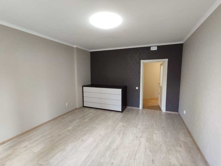 Продаж 4-к квартири. Раїси Окіпної, 8. 3 пов. Русанівка. Лівобережна