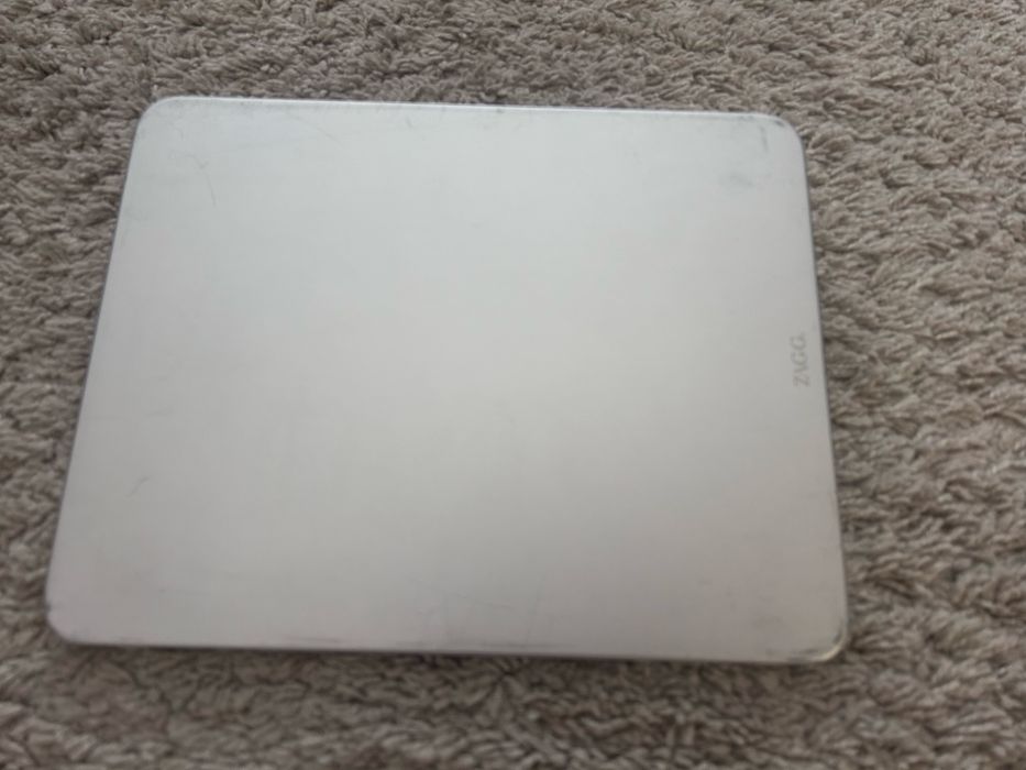 Ipad antigo mas funcional com capa de teclado