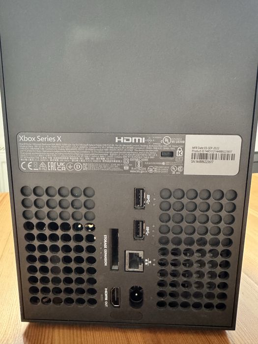 Xbox Series X + Space Marine 2