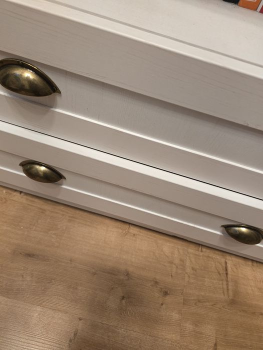 Regał jysk z dwoma szufladami, bardzo pojemny