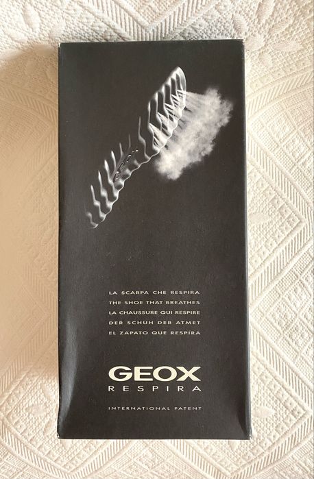 Балетки чорні шкіряні бренду  Geox  38 розміру