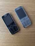 Dwie Nokia e52. Uszkodzone.