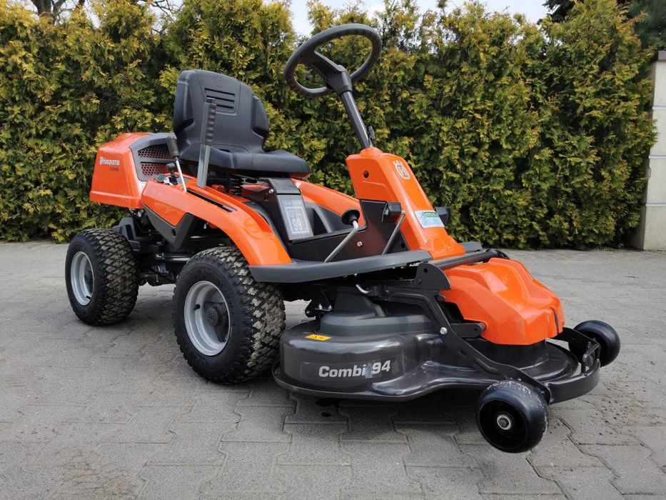 Rider, traktorek, kosiarka Husqvarna R 214 C Demonstracyjny