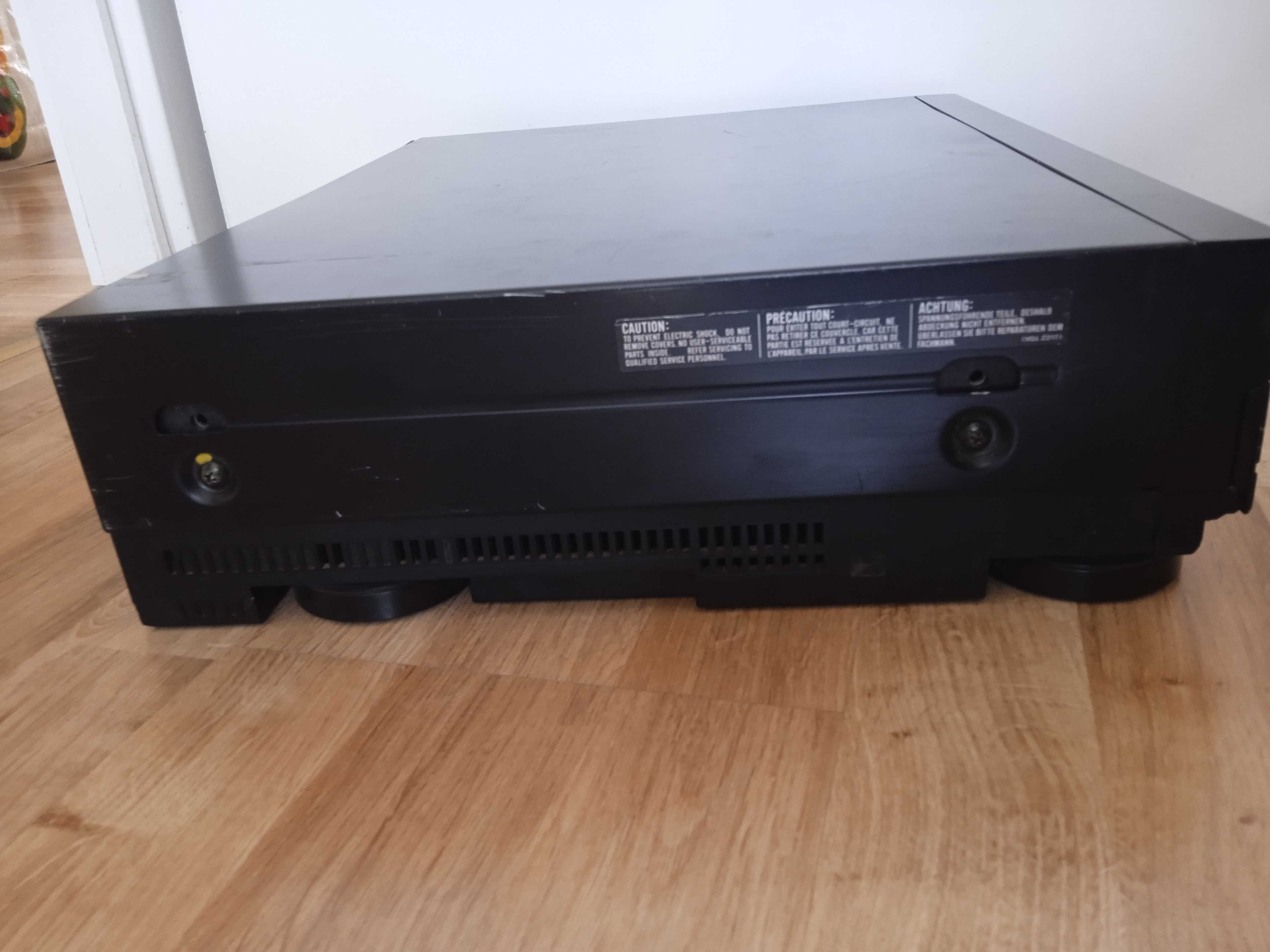 Magnetowid S-VHS Blaupunkt RTV-920 EGC, Sprawny.