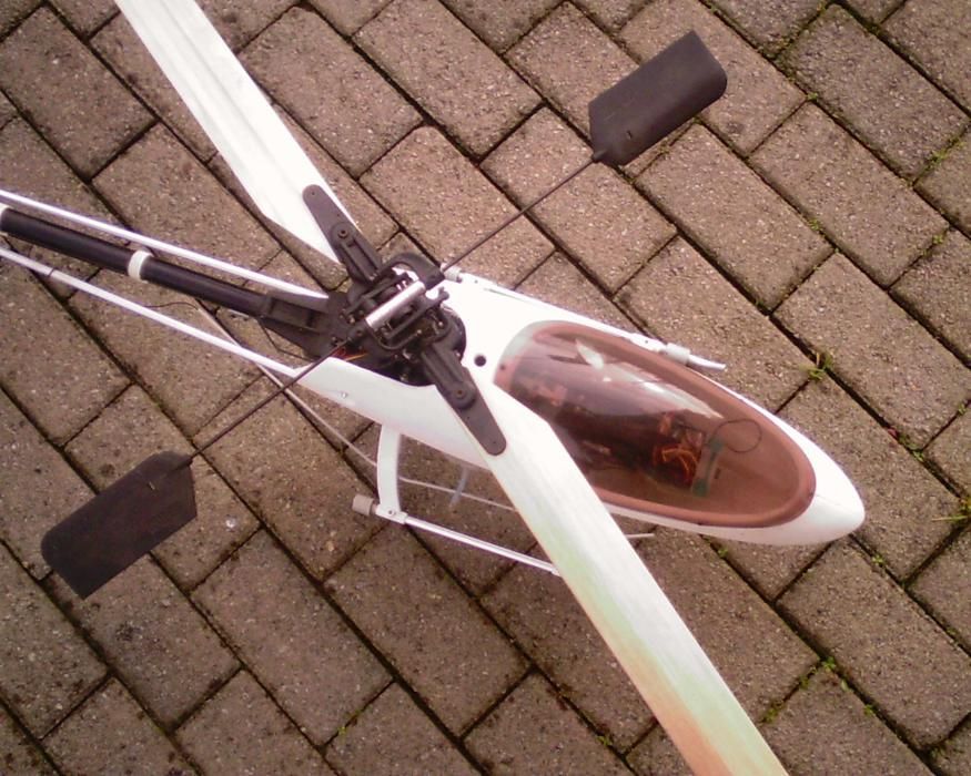 helicóptero raptor 30 v2 novo