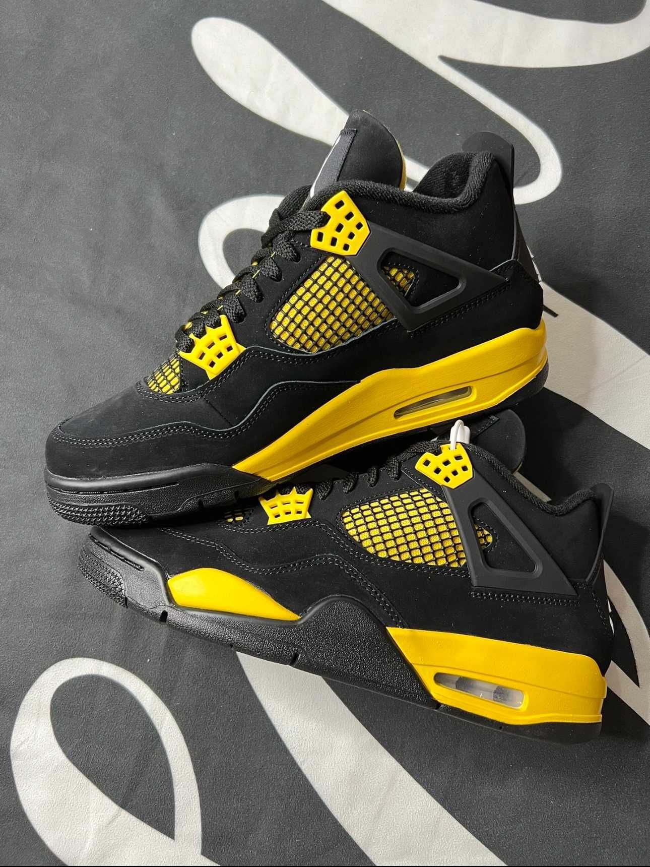 Nike Air Jordan 4 Yellow Thunder