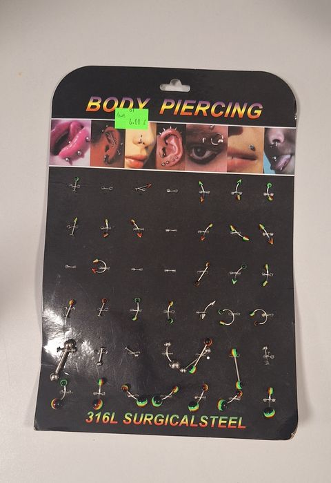 Zestaw kolczyków do piercingu