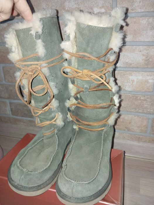 UGG caпоги.    .