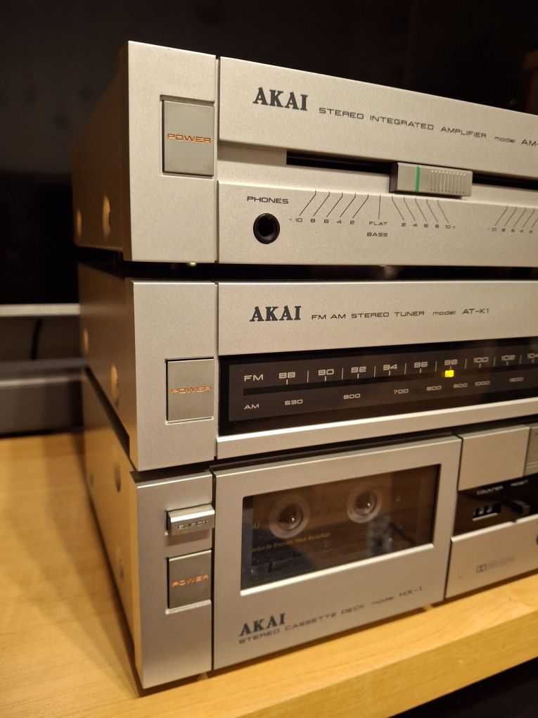 Wieża AKAI 3 elementy AM-U1 AT-K1 HX-1