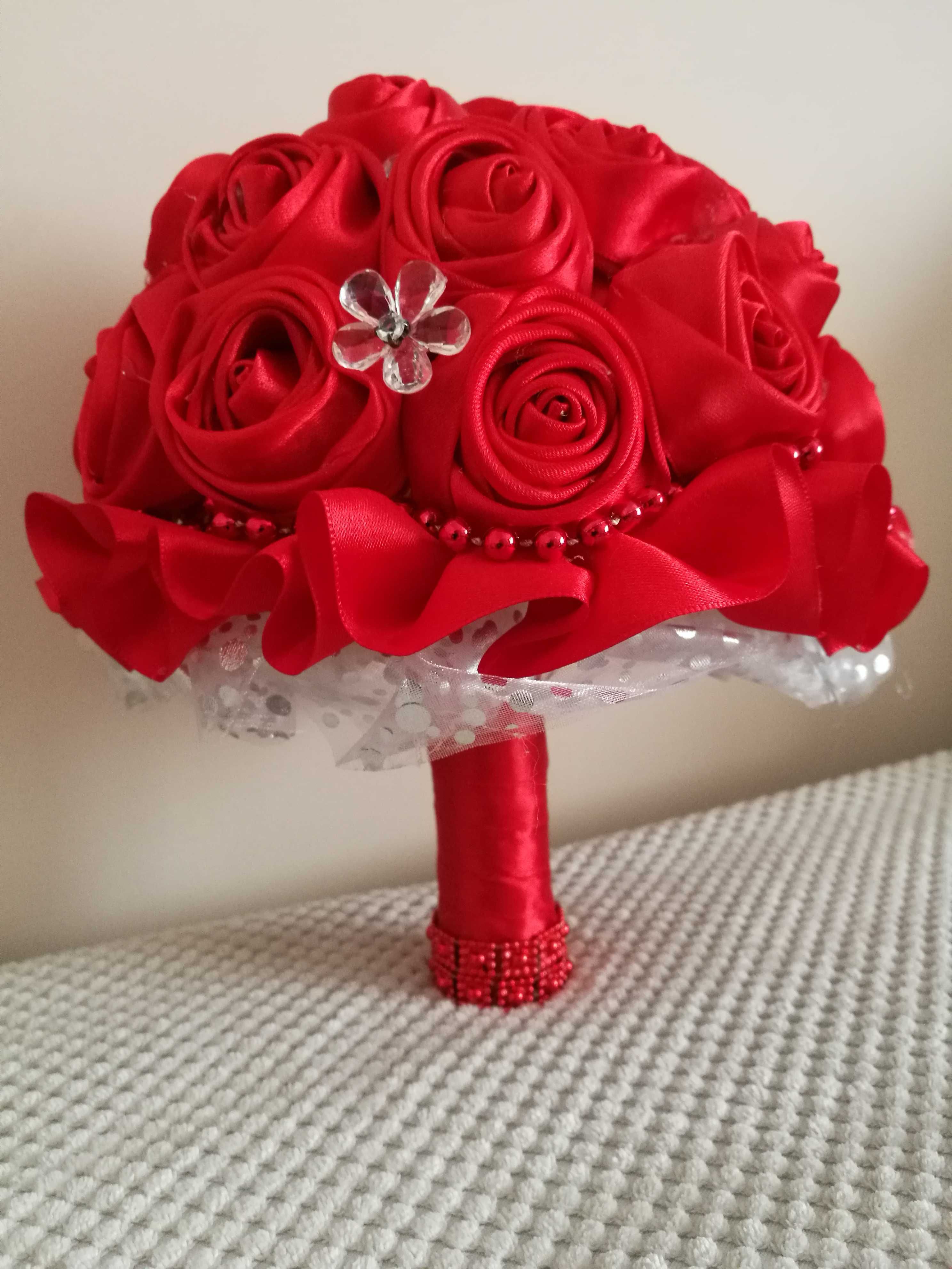 Piękny bukiet czerwonych róż - rękodzieło! Dzień Nauczyciela!