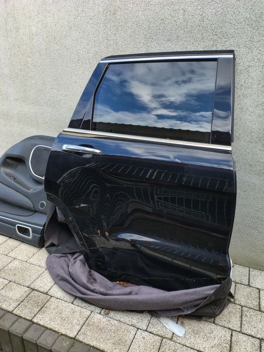 Jeep Grand Cherokee 2017 prawe drzwi tył czarne szyba