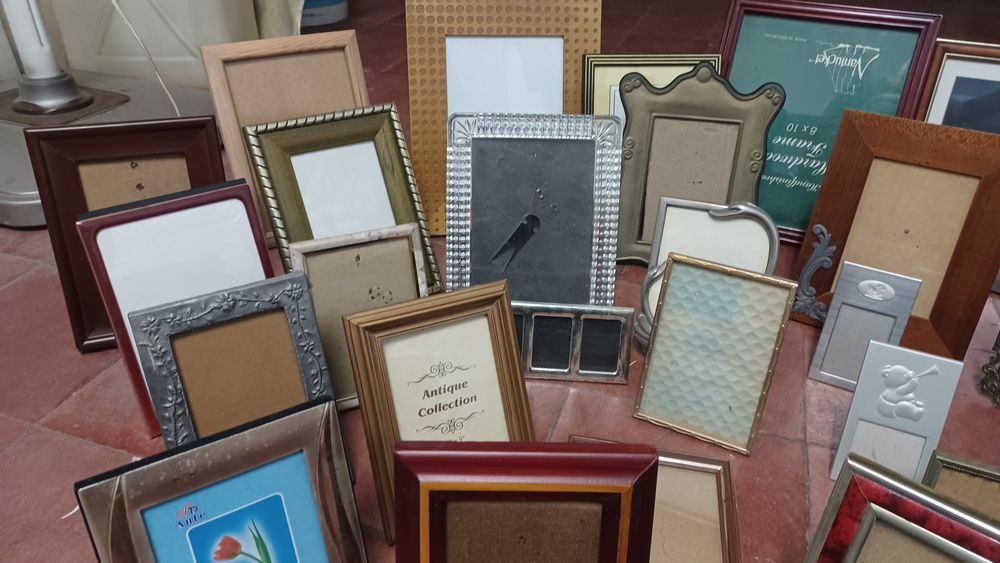 37 molduras diversas